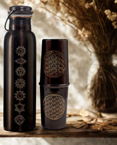 Pure Copper Water Bottle–Handcrafted for Wellness & Style